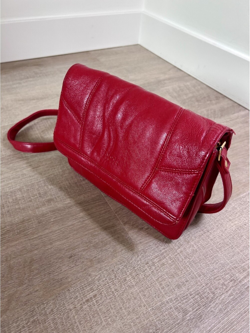 Moda Red Italy Crossbody Handbag Gold Hardware Zip Genuine Leather